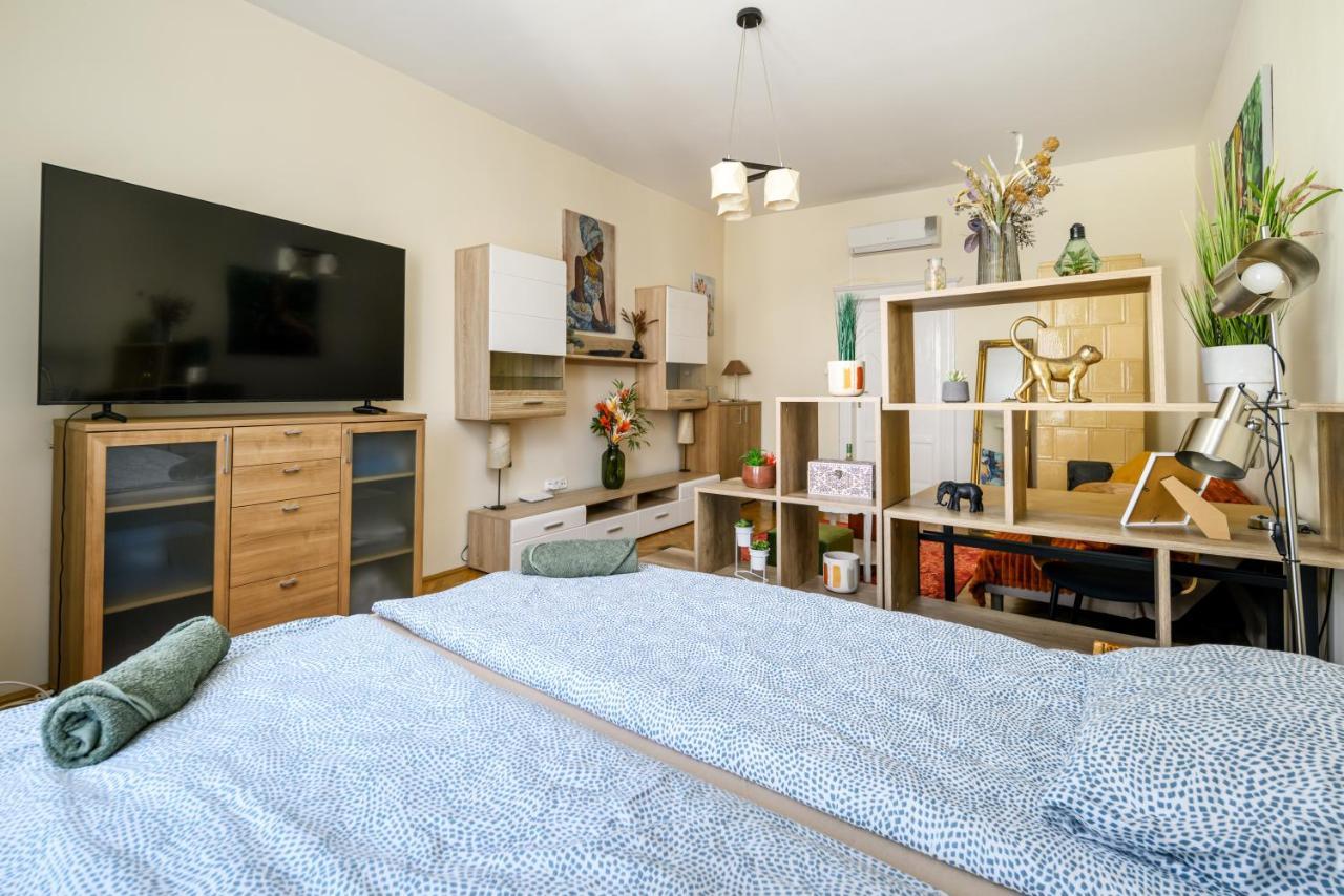 Margaret Apartment By The Danube Budapest Esterno foto