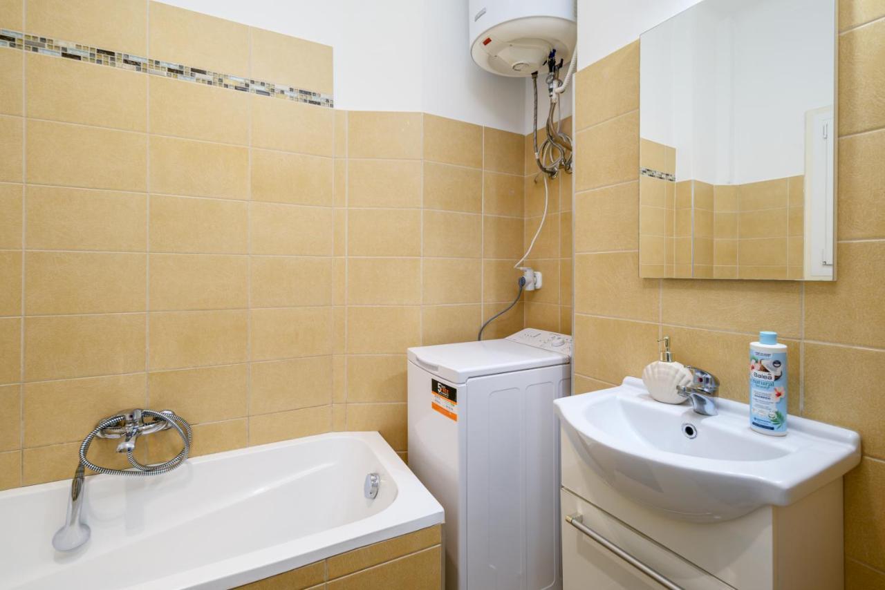 Margaret Apartment By The Danube Budapest Esterno foto
