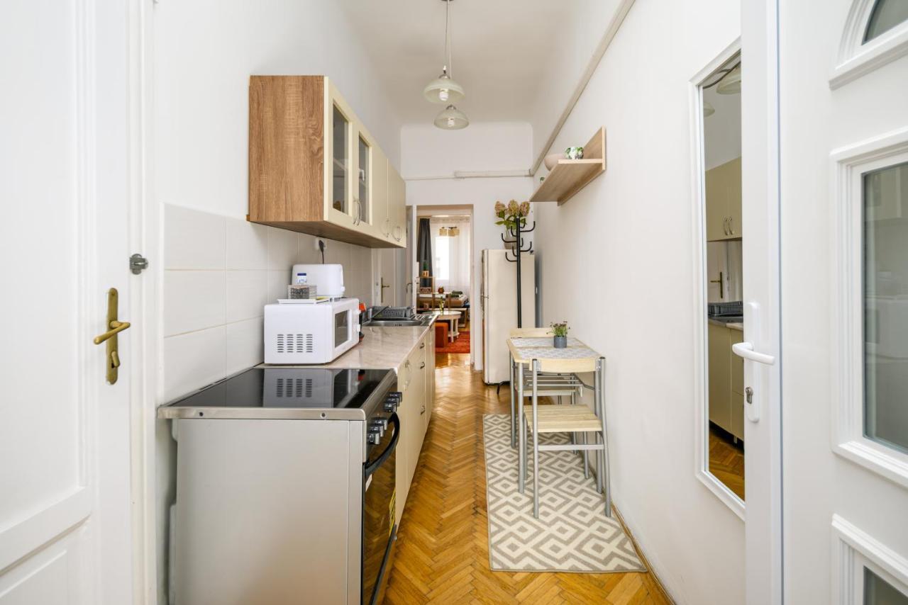 Margaret Apartment By The Danube Budapest Esterno foto